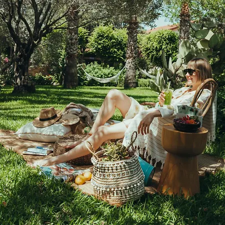 فلو داتكا سيرف آند بيتش 3* داتْشا
