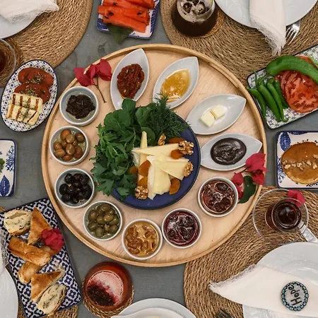 弗洛达特卡冲浪及海滩酒店 3* 达特恰