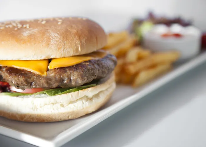 Flow Surf & Szálloda